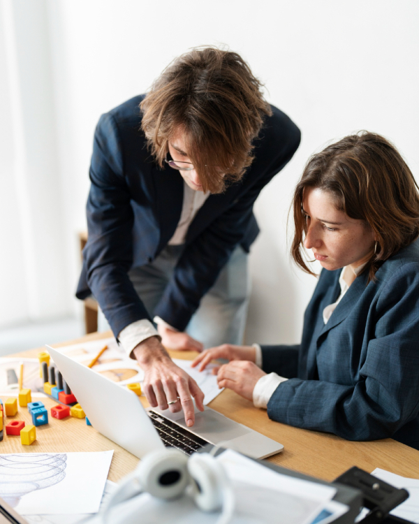 Analyse des données financières réalisée par les équipes du cabinet CECB.
